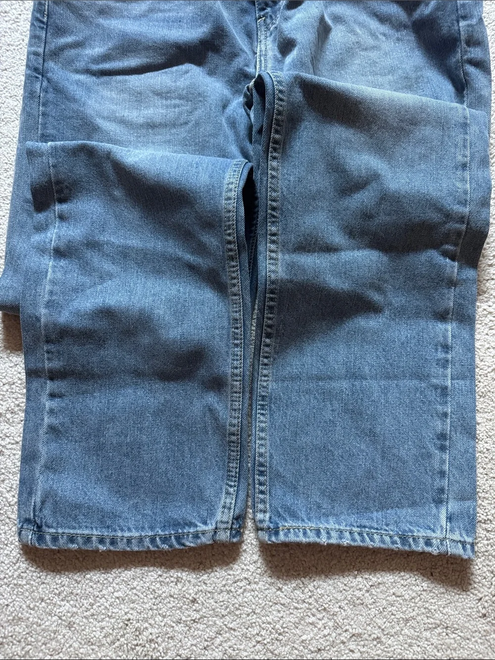 Levi's Men's Slim Straight Jeans in Light Blue Denim